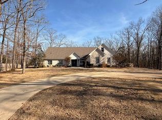 108 Brookside Ct, Tupelo, MS 38801