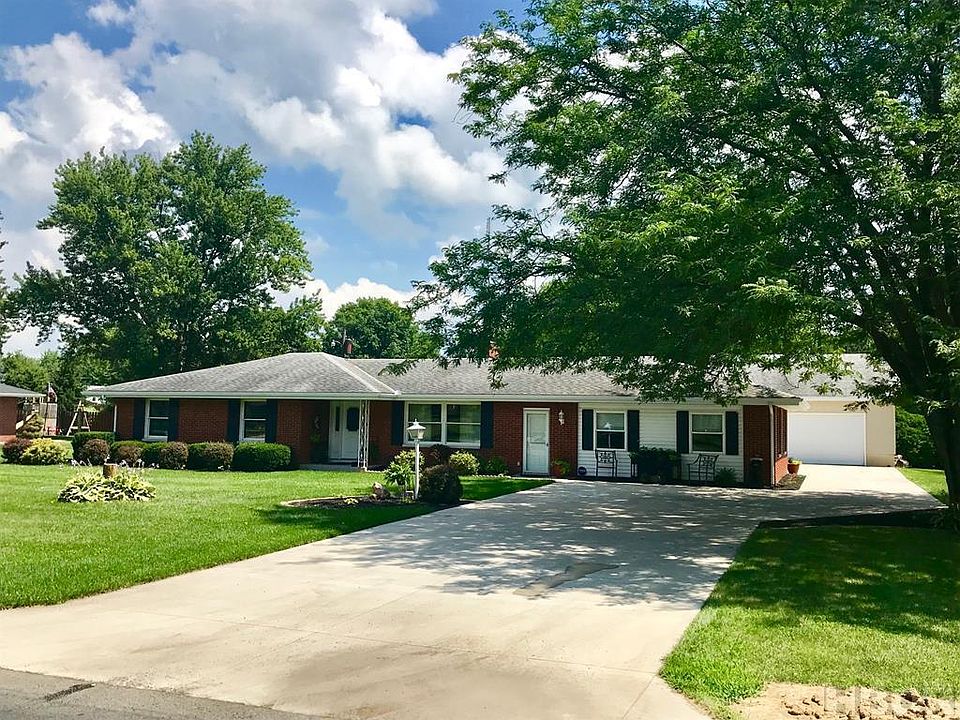1st image of 11155 Fairview Dr #4