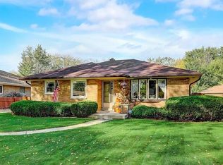 1568 W Leroy Ave, Milwaukee, WI 53221