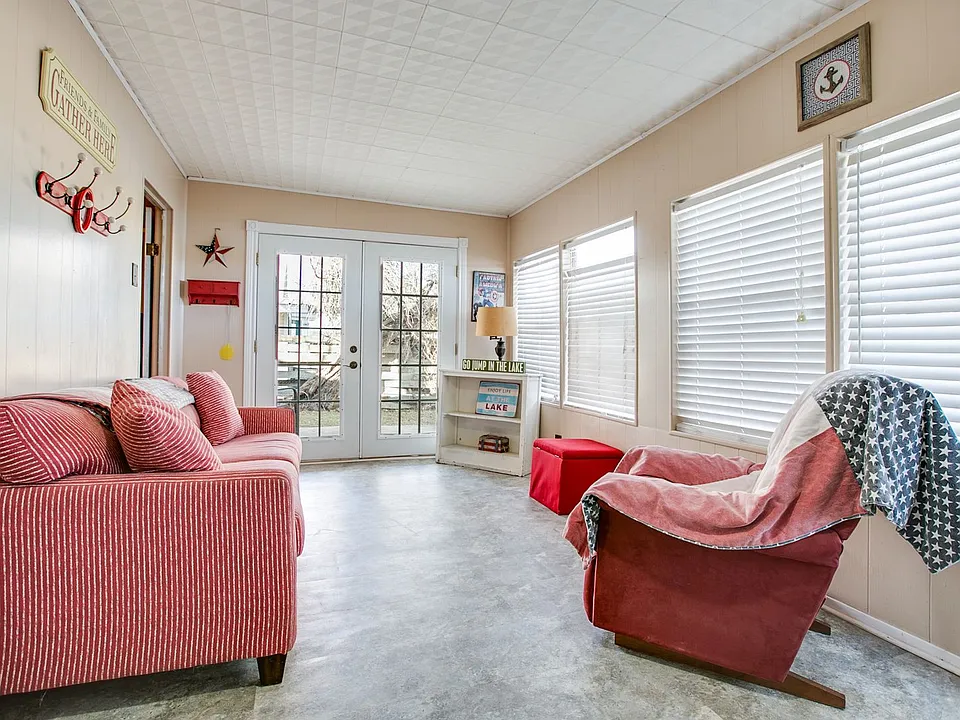 2322 Fishermans Rd