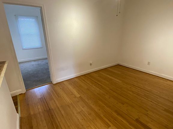 5th image of 1220 W Clay St