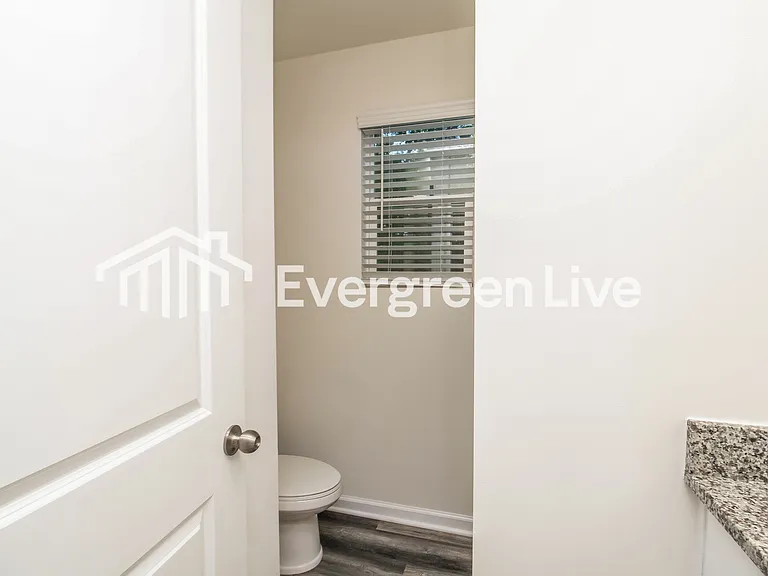 317 Wilson St — Photo 6