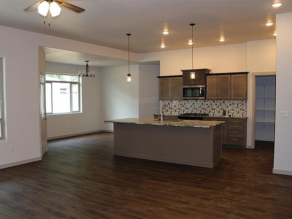 2nd image of 3156 Saddle Gulch Dr