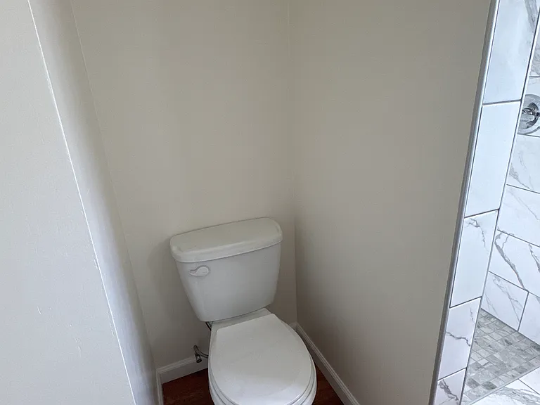 1280 S Barrington Ave #10 — Photo 13