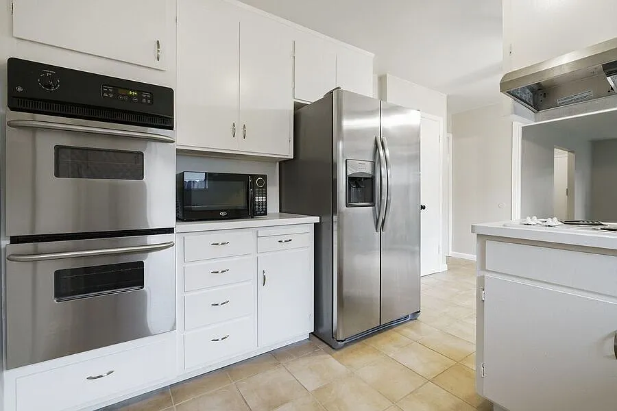 806 Madison Ave photo 1