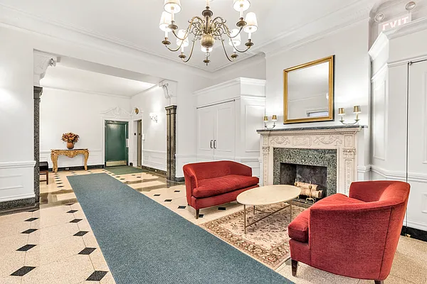 Sold by Sotheby's International Realty | media 9