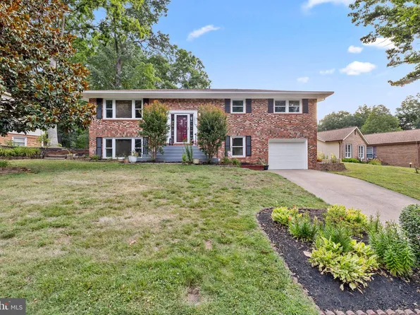 16011 Prestwick Ct, Dumfries, VA 22025
