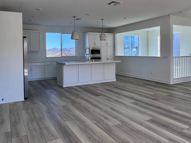 501 Gadget Rd — Photo 3