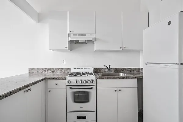 Rented by Kole Group | media 5