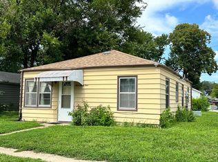 424 E 19th St, Fremont, NE 68025