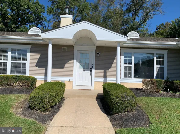 2139 E Chestnut Ave APT 71, Vineland, NJ 08361
