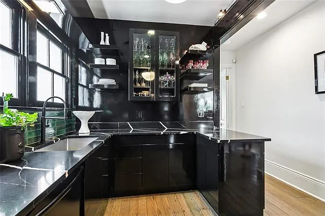 282 Audubon St — Photo 11