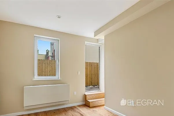 Rented by (Legacy) Elegran | media 12