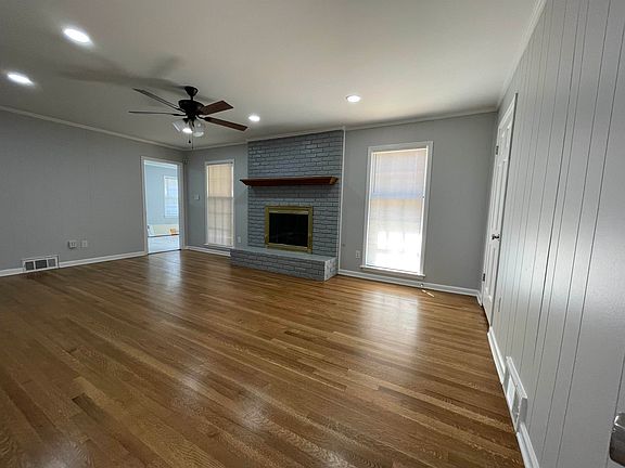 4th image of 379 McElroy Rd