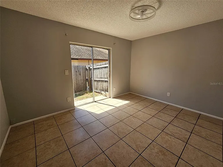 3610 Sammy Ct — Photo 8
