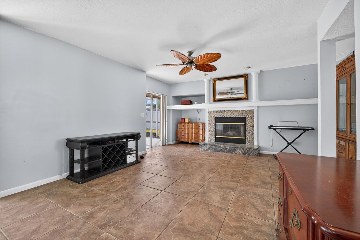 next background image