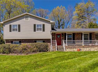 1405 Wales Dr, High Point, NC 27262