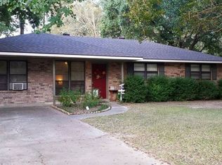 3004 Landmor Dr, Slaughter, LA 70777