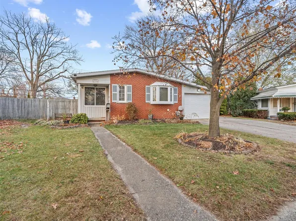 33900 Beechnut St, Westland, MI 48186