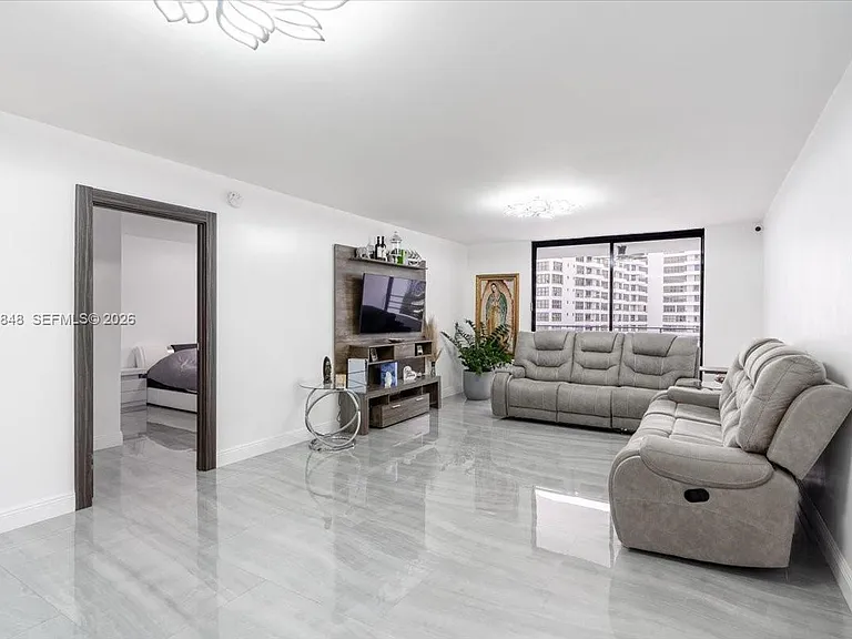 600 Three Islands Blvd #1413 — Photo 8
