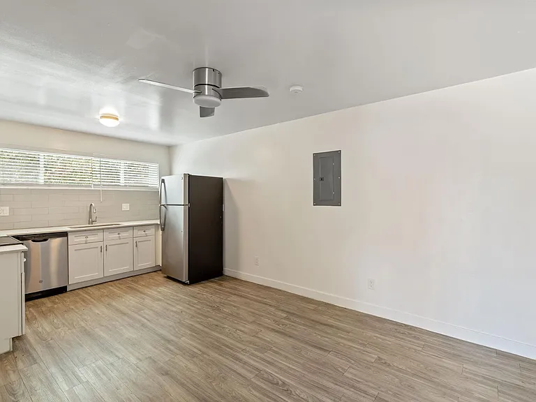 1707 N 18th St #B8 — Photo 6