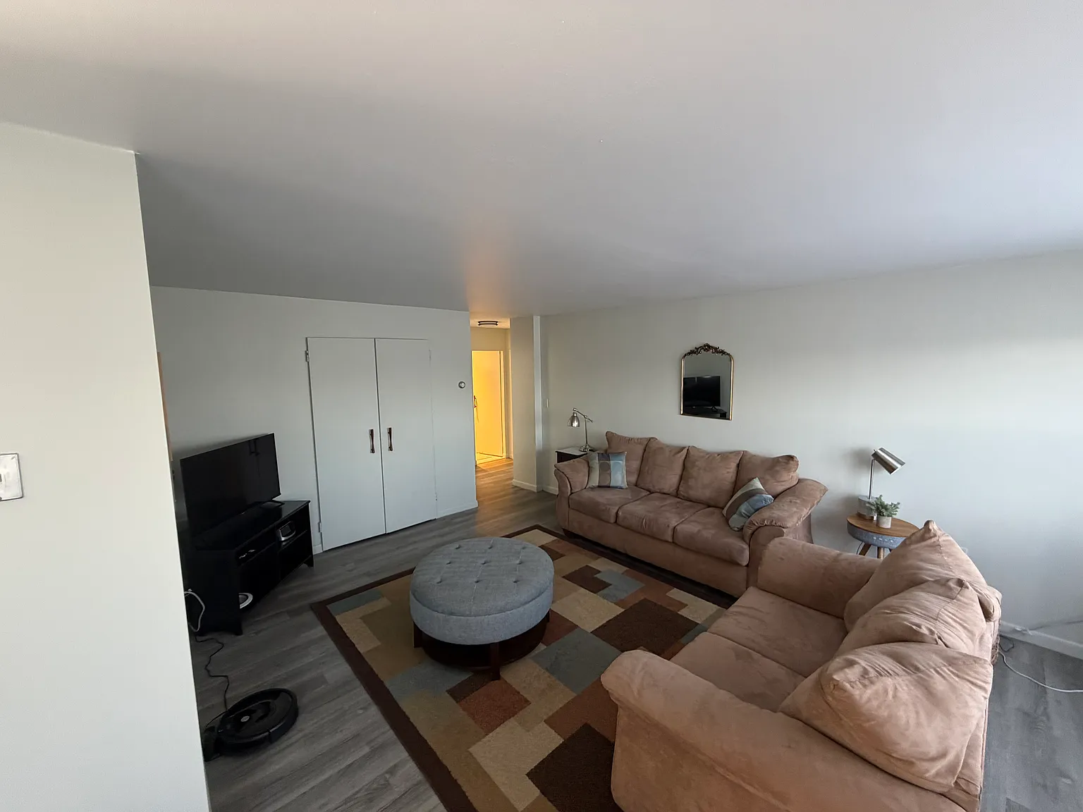 1 bed, 654 sqft, $1,350 — Photo 3