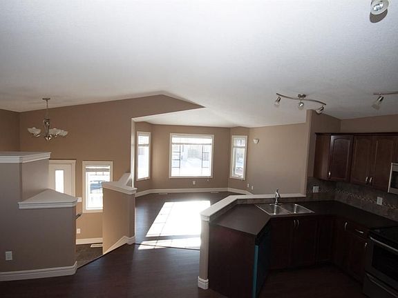 3rd image of 8602 102b Ave #B