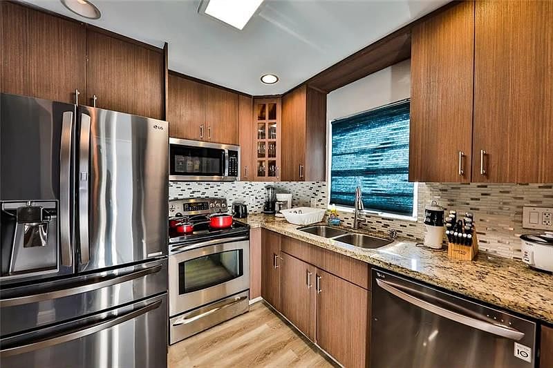 1st image of 2114 Plunkett Ct