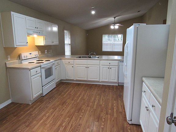 4th image of 4856 Genevive Ct