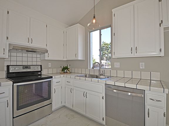 4th image of 5919 Southwind Dr