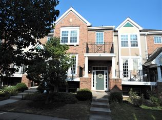 19 Emma Ct UNIT B, Bolingbrook, IL 60440