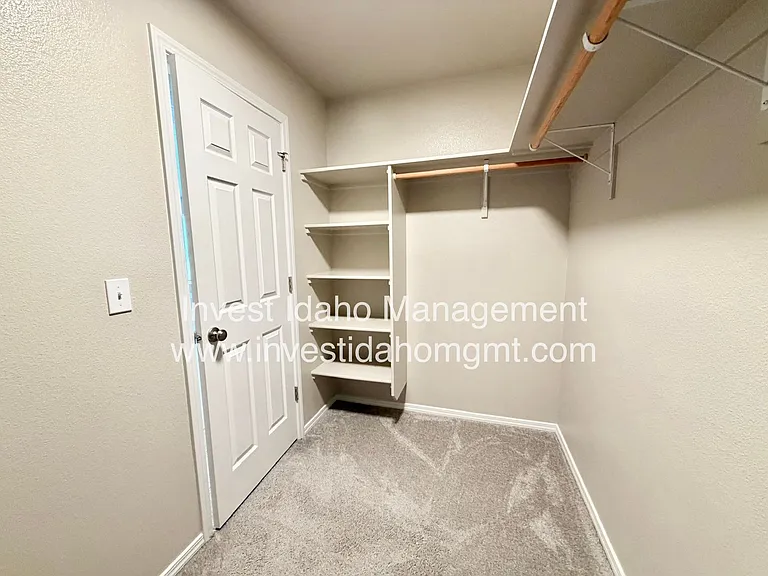 1441 W Sahara Dr — Photo 14