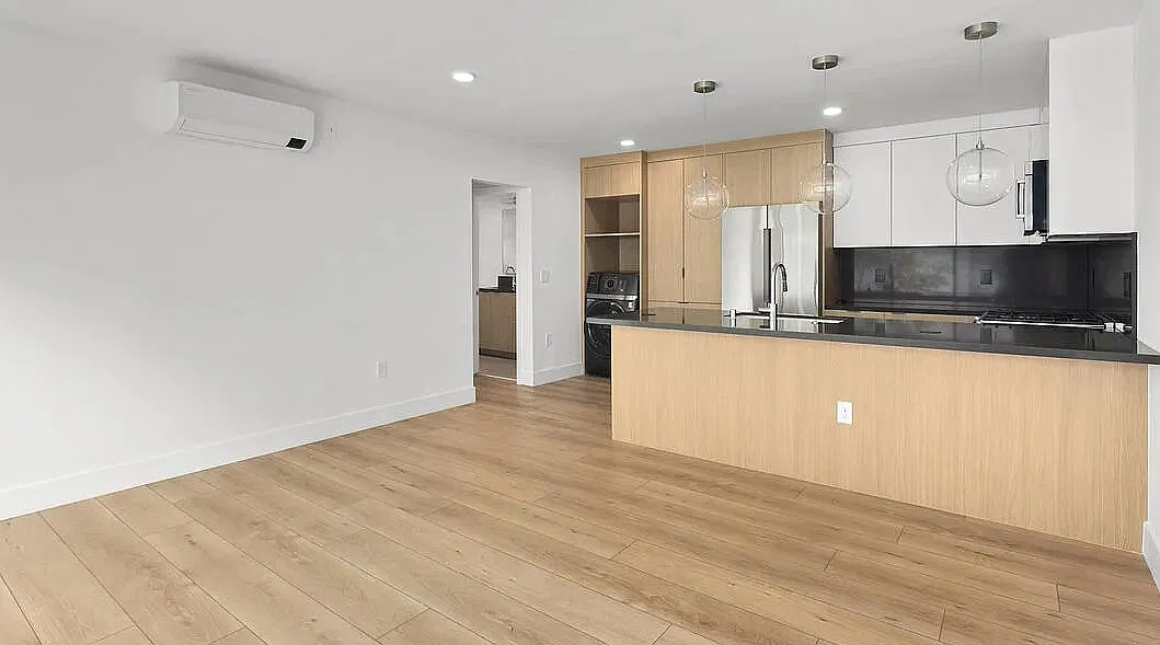 1 bed, 750 sqft, $1,900 — Photo 2