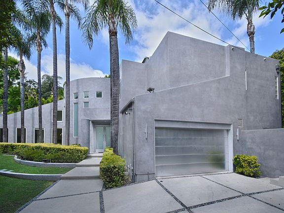 4th image of 4035 Pacheco Dr