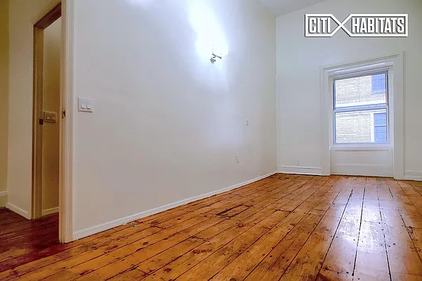 Rented by Citi Habitats | media 33