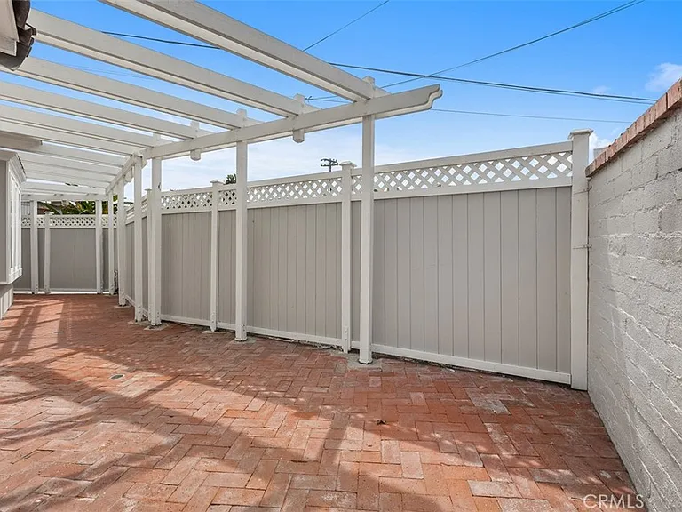 401 Arenoso Ln #A — Photo 13