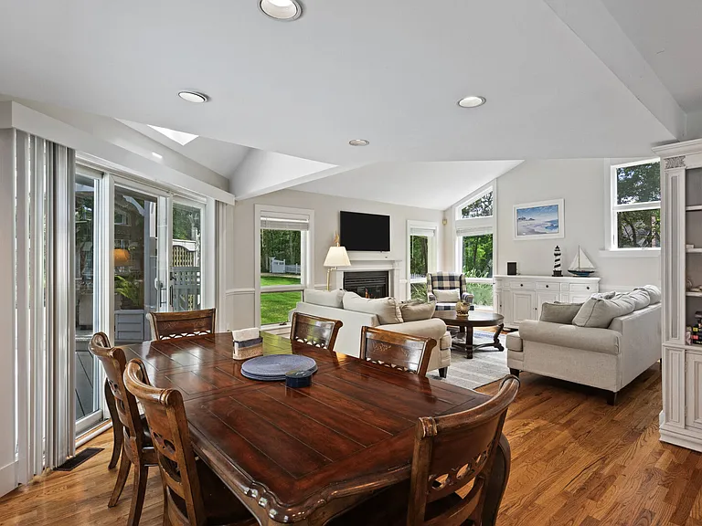 3 Fairway Dr — Photo 9