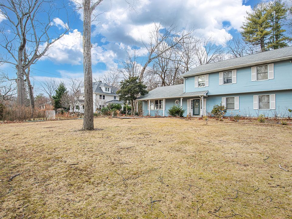 1st image of 241 Morris Ave