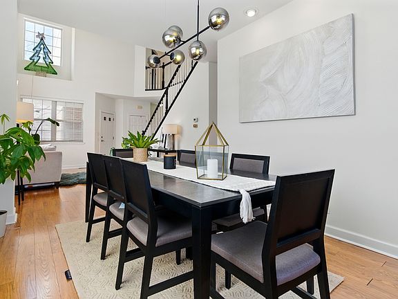 5th image of 2501 Camberley Cir