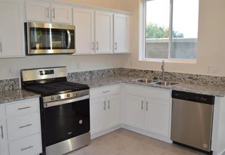 389 Shafer Ave — Photo 9