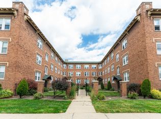 4814 W Hutchinson St APT 1B, Chicago, IL 60641