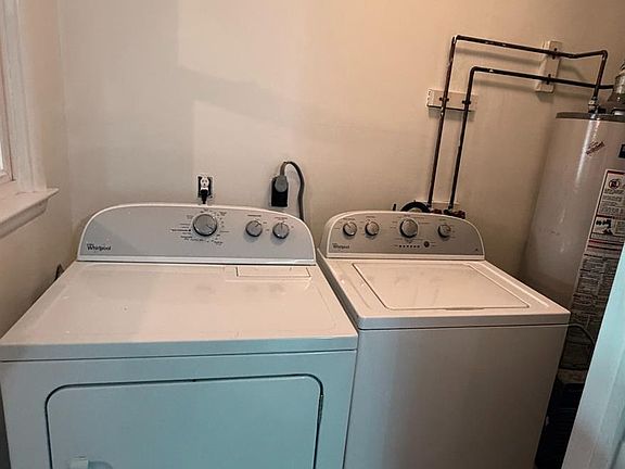 5th image of 2834 Shartle St