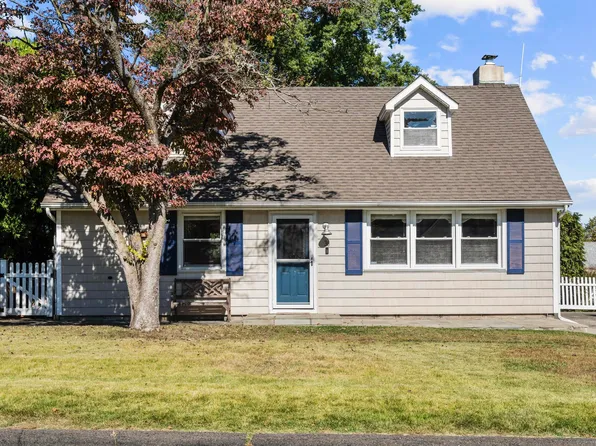 36 Middlebury Street, Stamford, CT 06902
