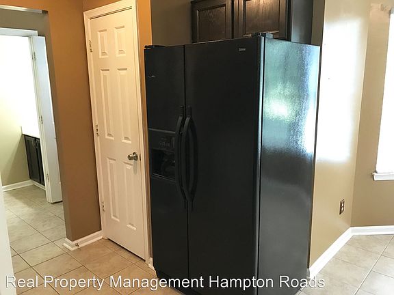 4th image of 1720 Lapstone Ct