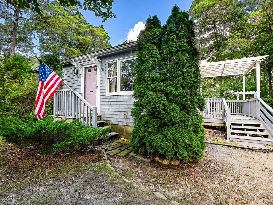 1st image of 27 Crooked Meadow Road