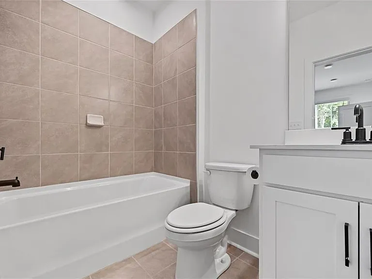 3381 Macaiva Aly — Photo 9