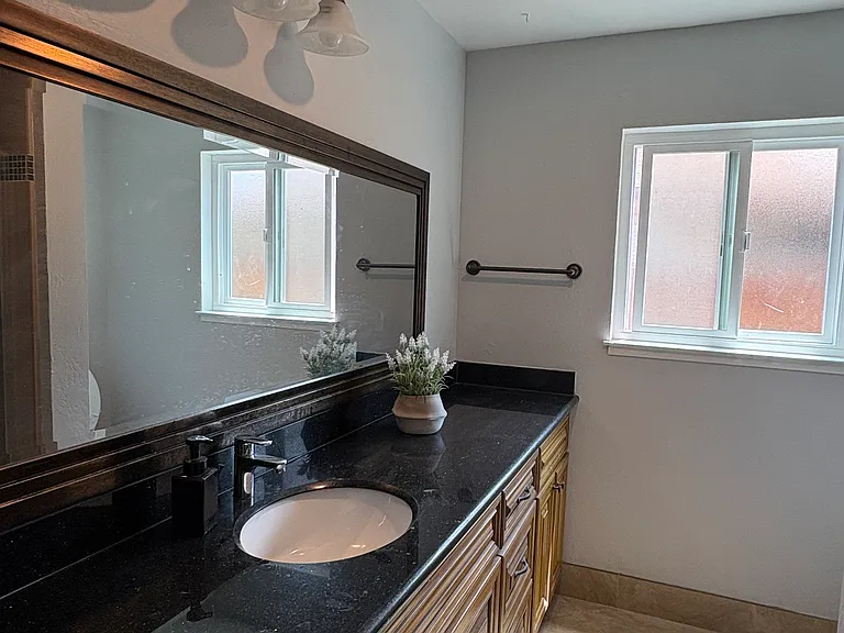 617 Timberpine Ave #1 — Photo 4