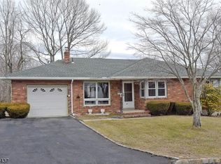 20 Amendola Dr, Netcong, NJ 07857