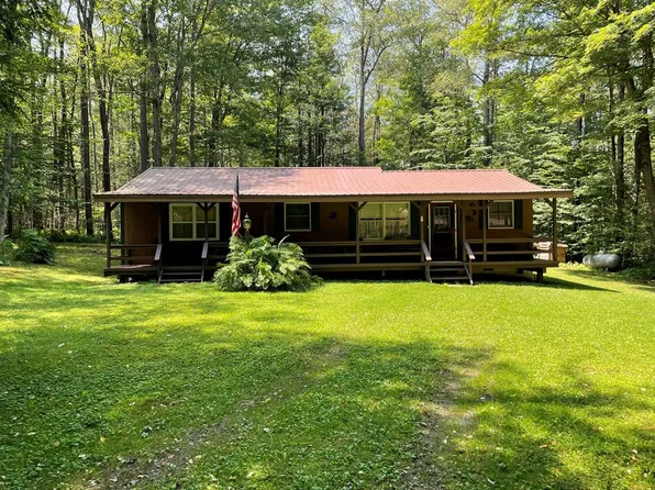 230 Ferds Dr, Coudersport, PA 16915