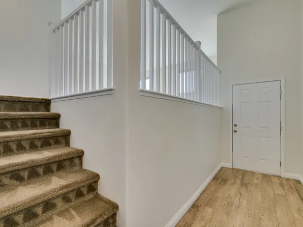 7210 Sterling Rock Ave, Las Vegas, NV 89178